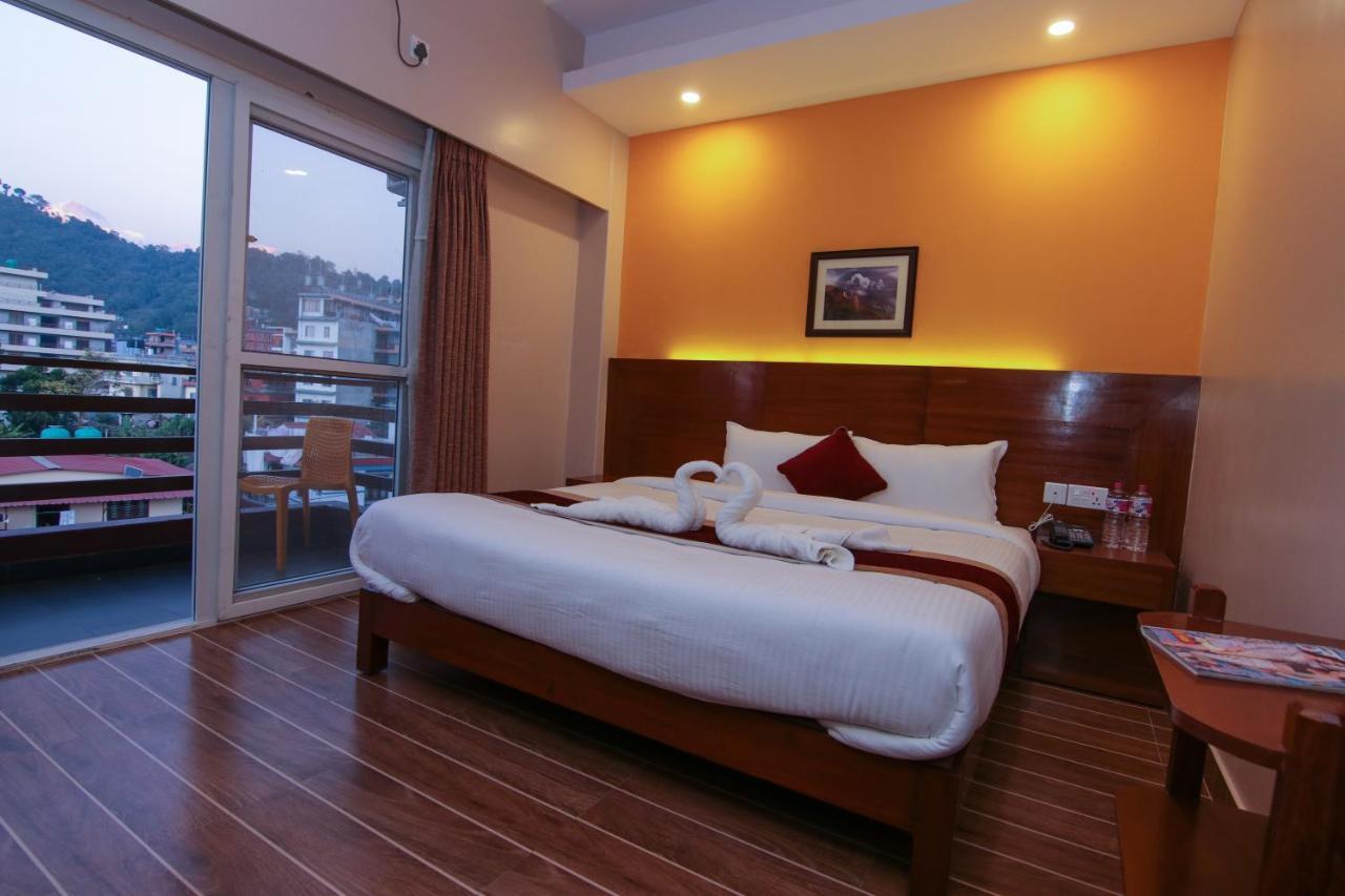 Hotel Balcony بوكْرا المظهر الخارجي الصورة